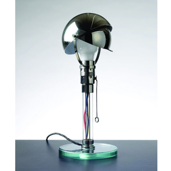 Bauhaus Tischleuchte 2a - Zeitlose Eleganz, Design von Wagenfeld & Jucker, 1924